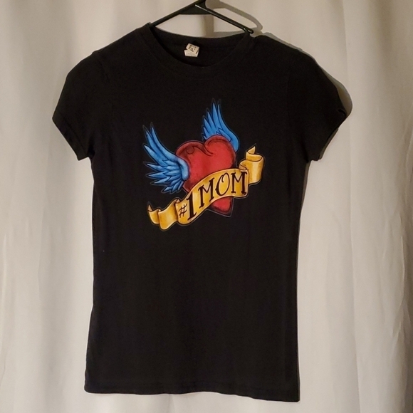 Tops - # One Mom Black women's Size M Mothers Day Gift